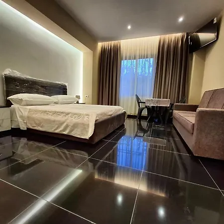 Citycenterhotel ホテル Shkodër